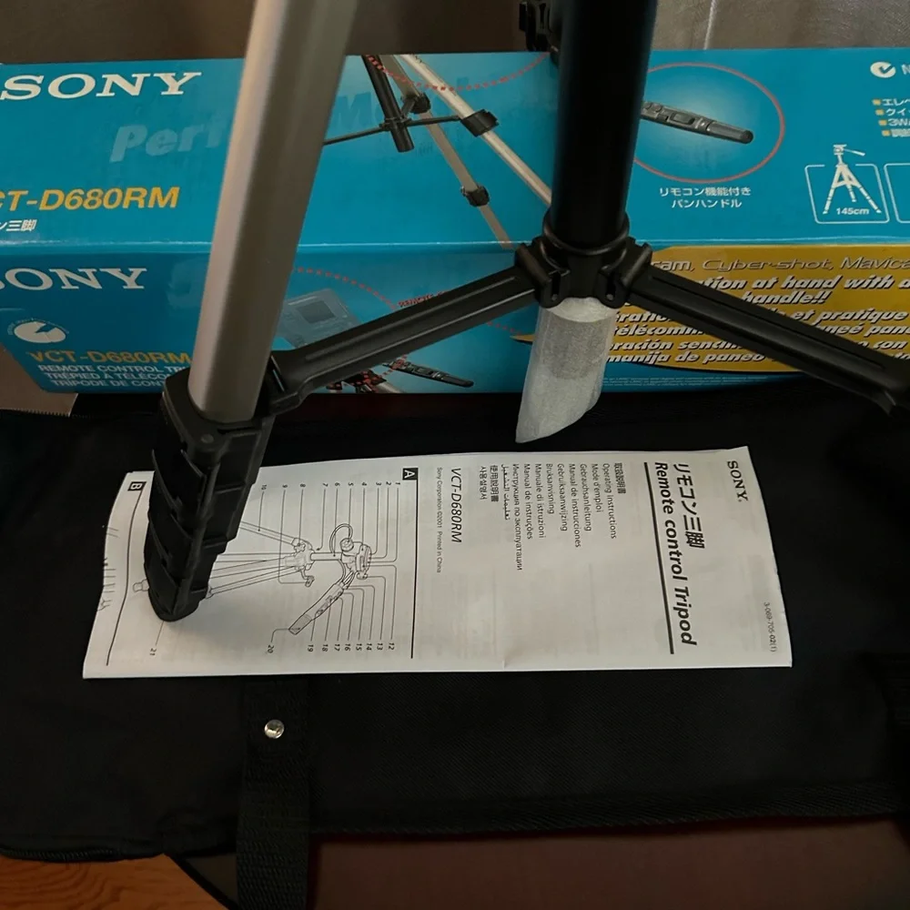 Sony Remote Control Tripod for Cameras and Camcorders